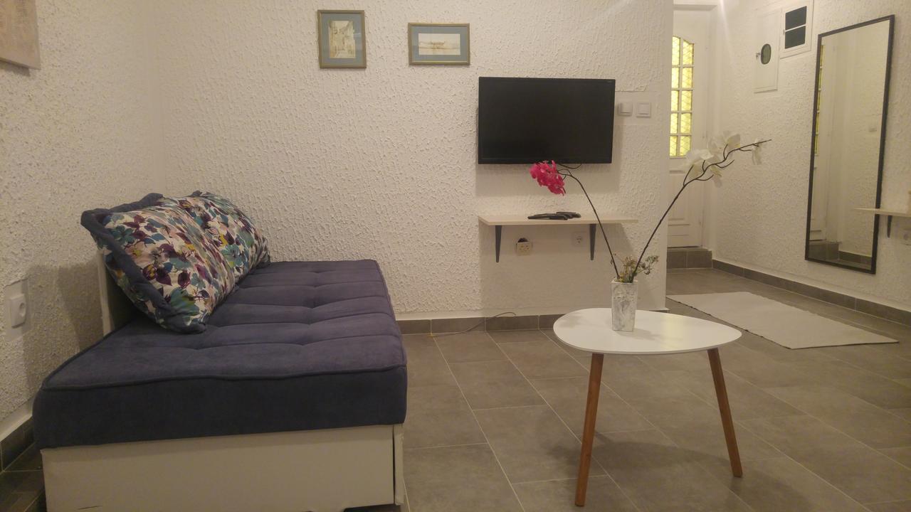 Akacia Apartment